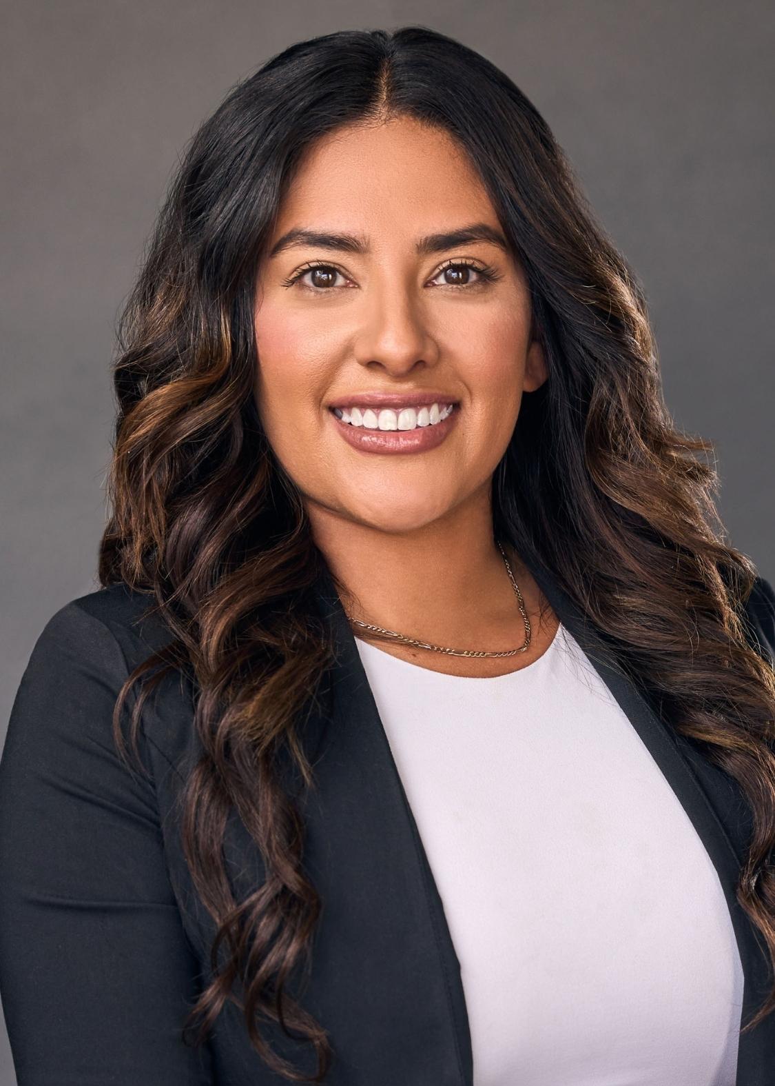 Alexia Soto | Investment Operations Associate | Mission Wealth