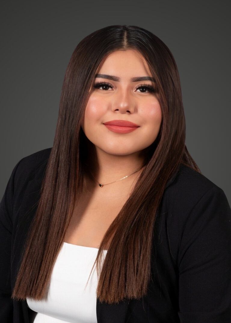 Analisa Martin Headshot