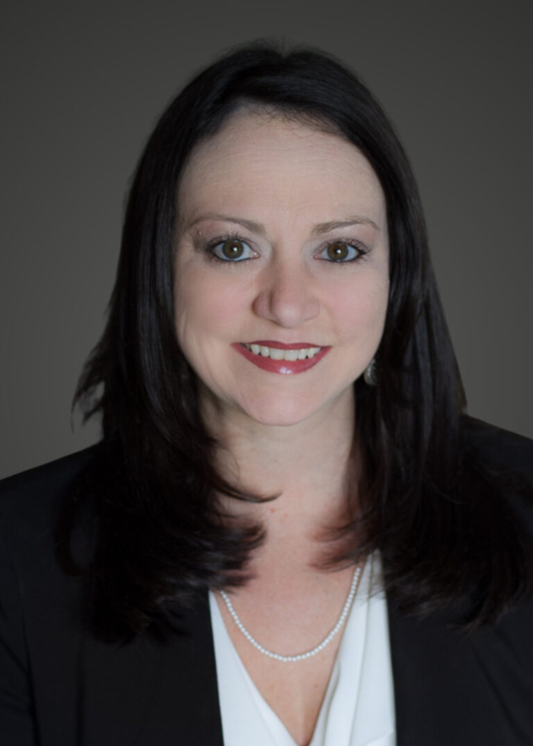Rebecca Zegles Headshot