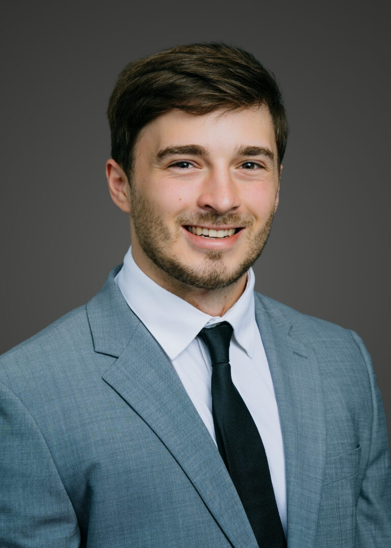 Evan Brewer Headshot