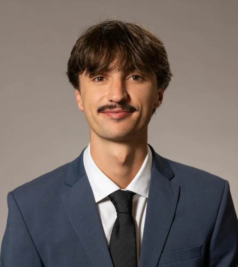 Cole Bechtel headshot