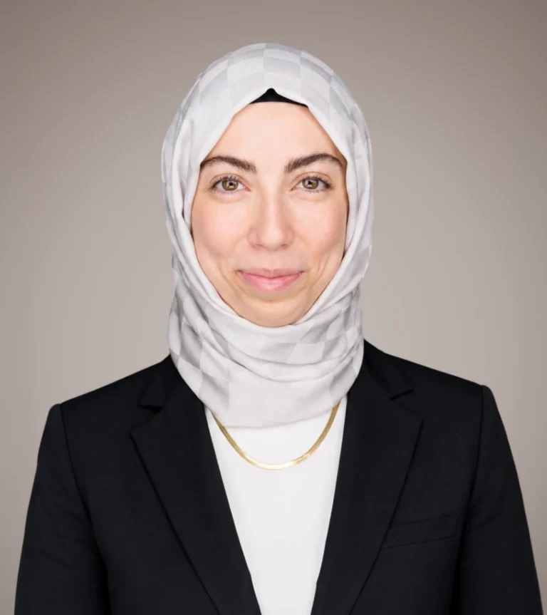 Esra Dulger headshot