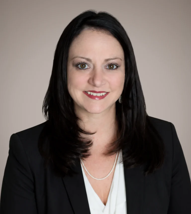Rebecca Zegles headshot