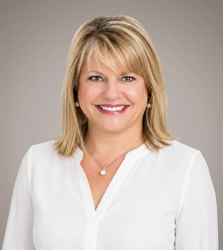 Stephanie Michael headshot