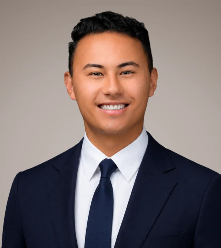 Evan Elig headshot