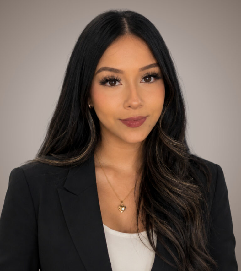 Emily Cardoza headshot