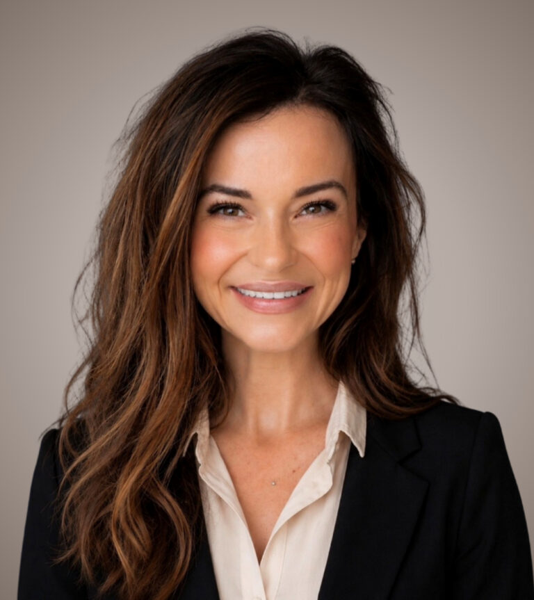 Jesi Szabo headshot