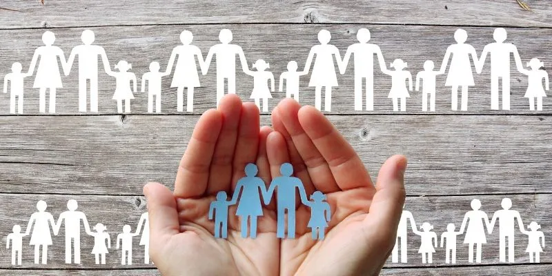 The Family Dimension of Wealth